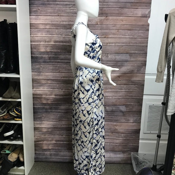 Geo Striped Print Cutout Maxi Dress - Picture 4 of 8